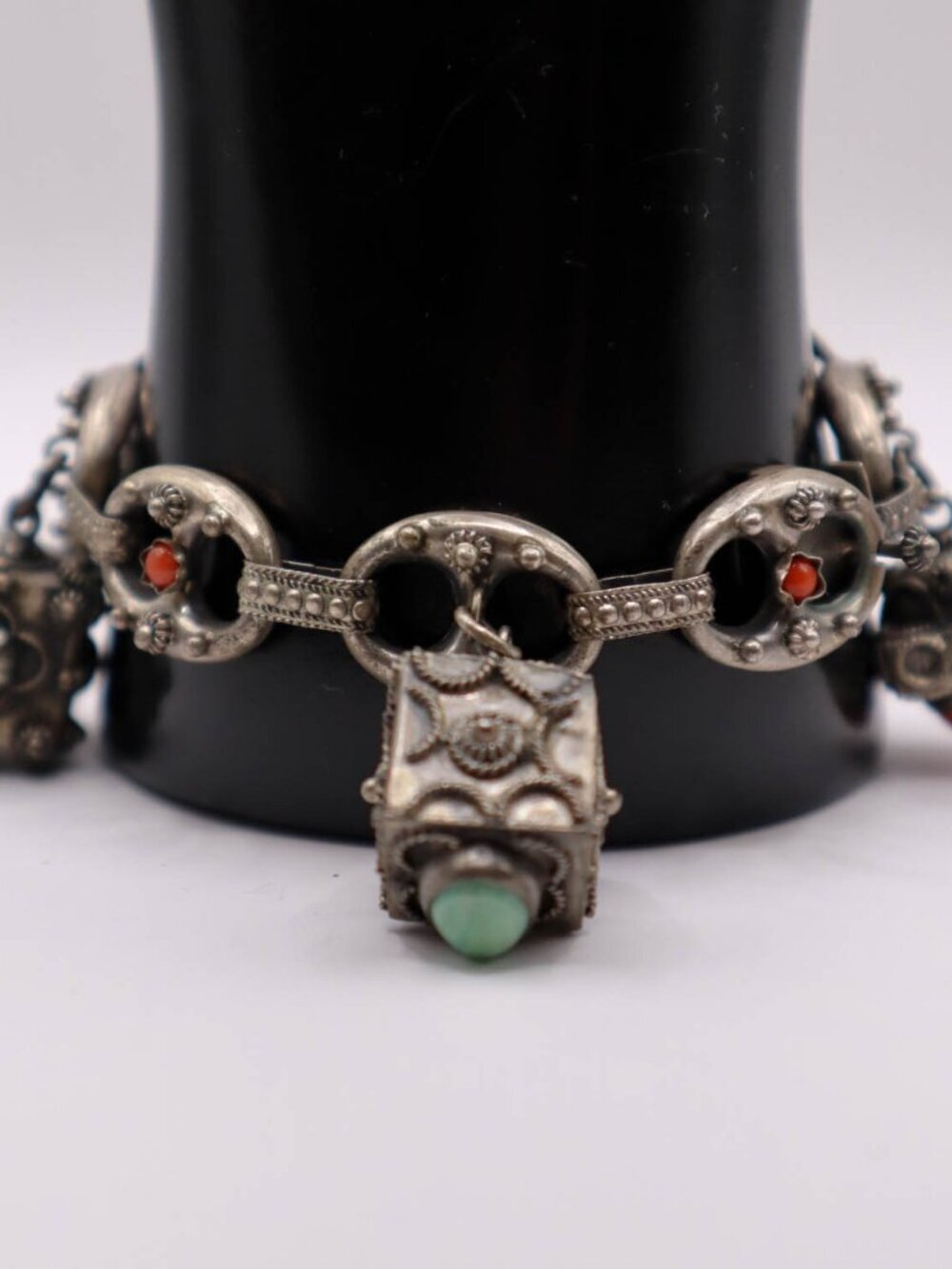 Vtg 800 Silver Etruscan Revival Fob Charm Bracelet Coral & Green Cabochons 8"